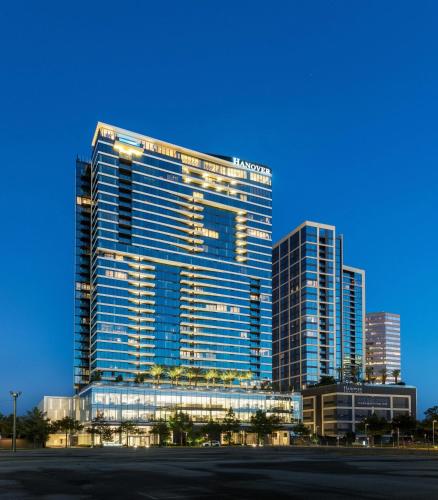 Hanover Blvd Place — 5-Star Luxury Hotel in Houston, United States