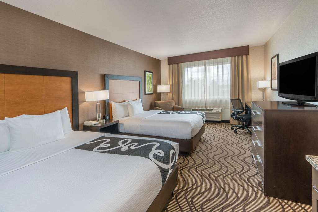 La Quinta Inn & Suites by Wyndham Idaho Falls Ammon - photo 25