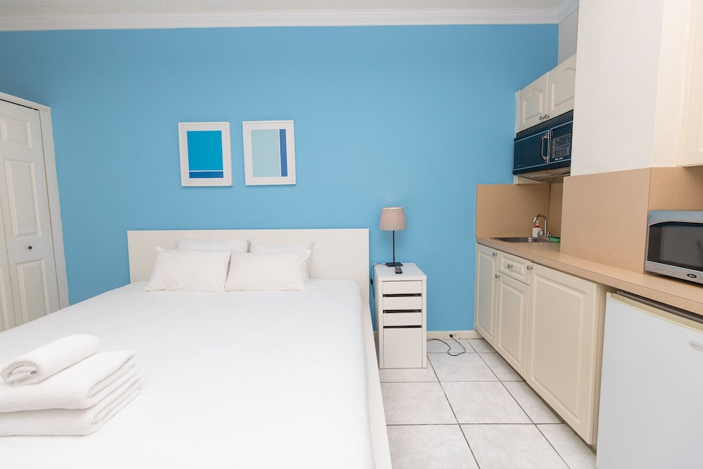 433 Studio Hollywood Beach Resort Hollywood - photo 8