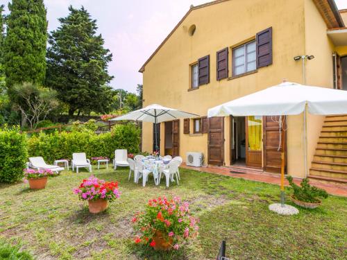 Holiday Home Bellavista 3 by Interhome — 4-Star Luxury Hotel in Castellina Marittima, Italy