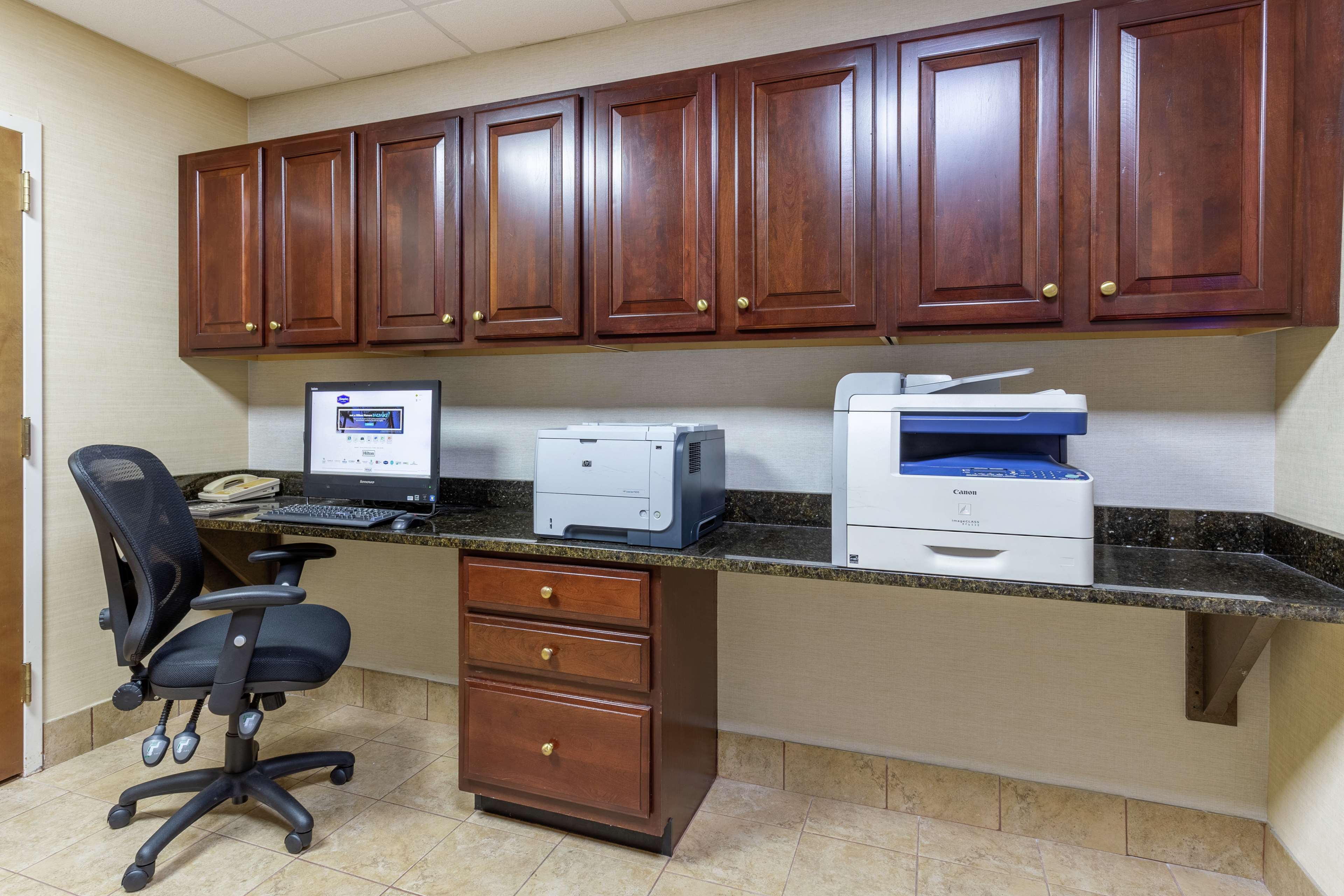 Hampton Inn Groton - photo 27