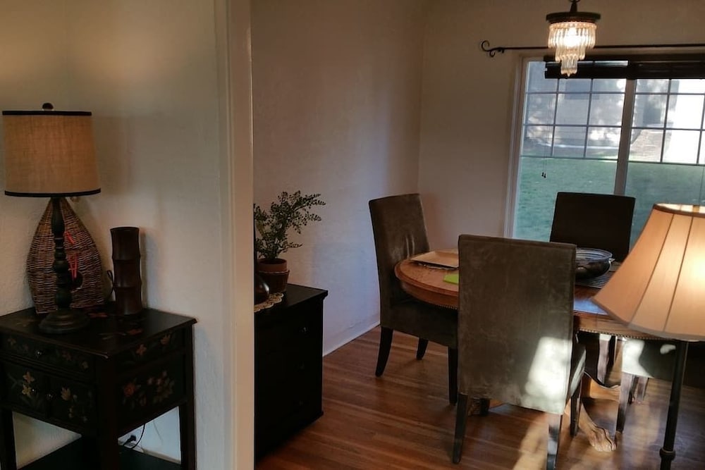 Spanish Craftsman Smarthouse 2 Baths - photo 10