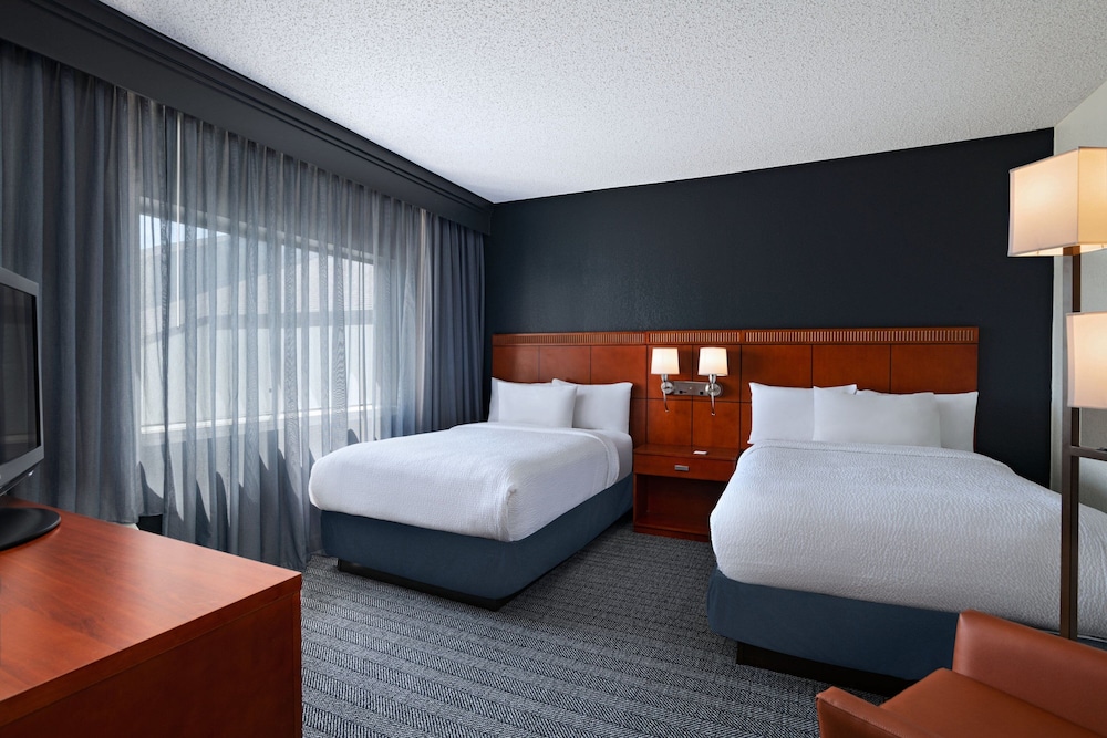 Courtyard by Marriott Dallas Arlington Entertainment Dist - photo 2