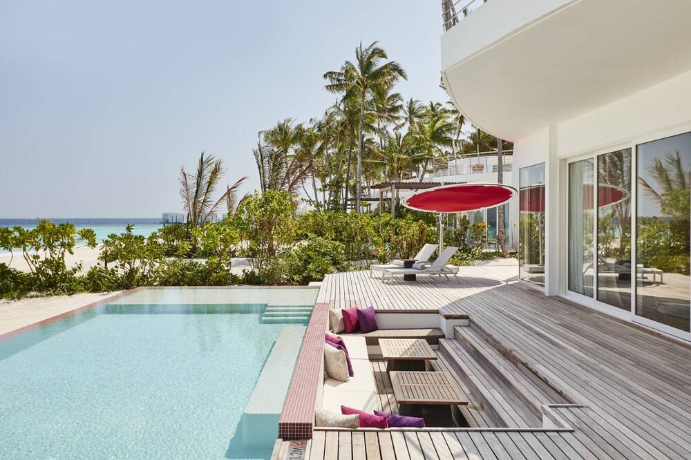 Sundeck