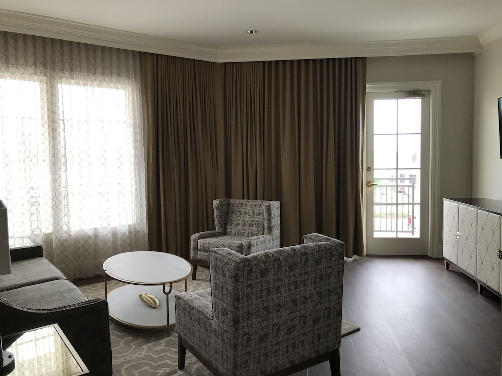 The Inn at Meadowbrook - photo 28