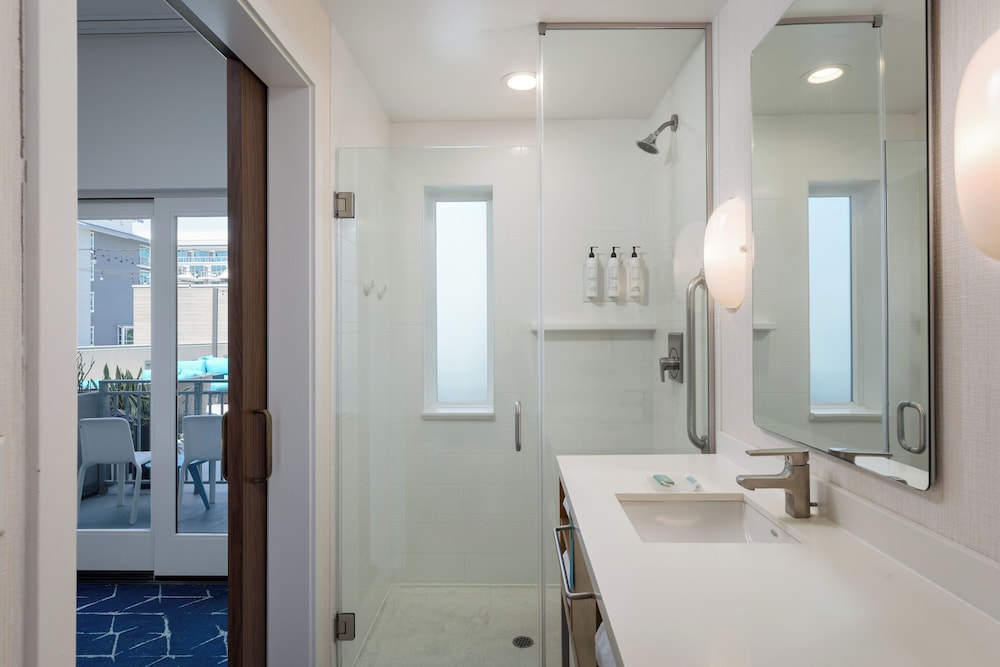 SpringHill Suites by Marriott Oceanside Beach - photo 41