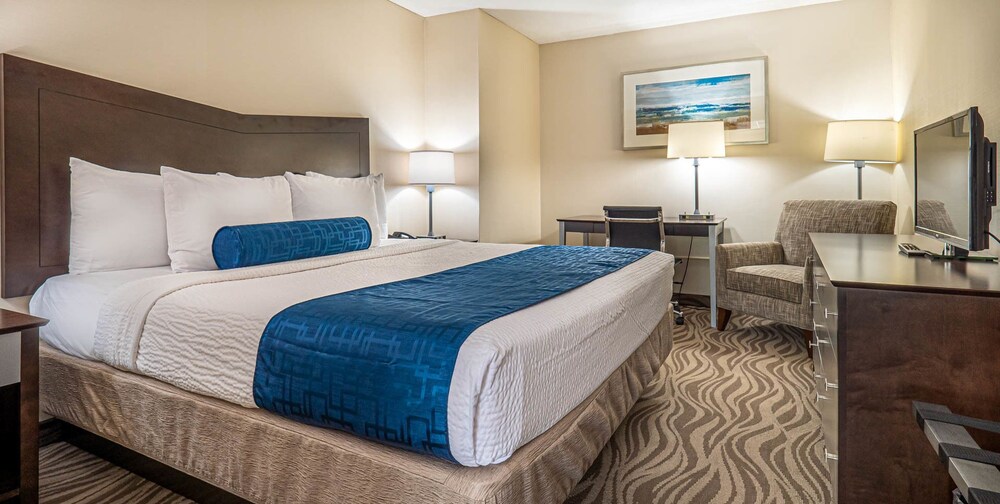 The Breakers Hotel & Suites - photo 16