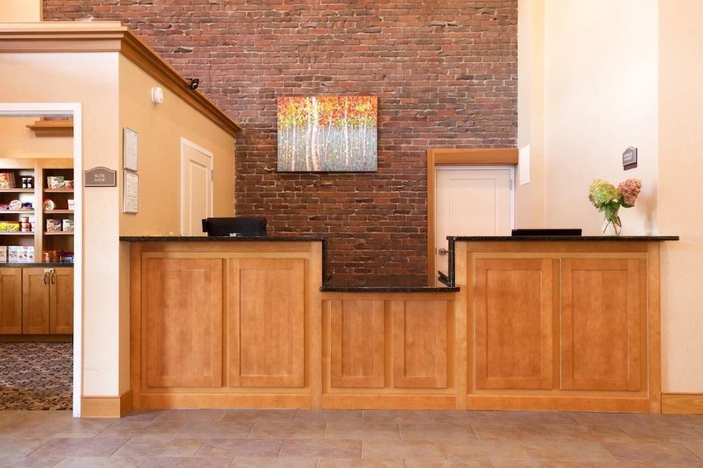 White River Inn and Suites - photo 2