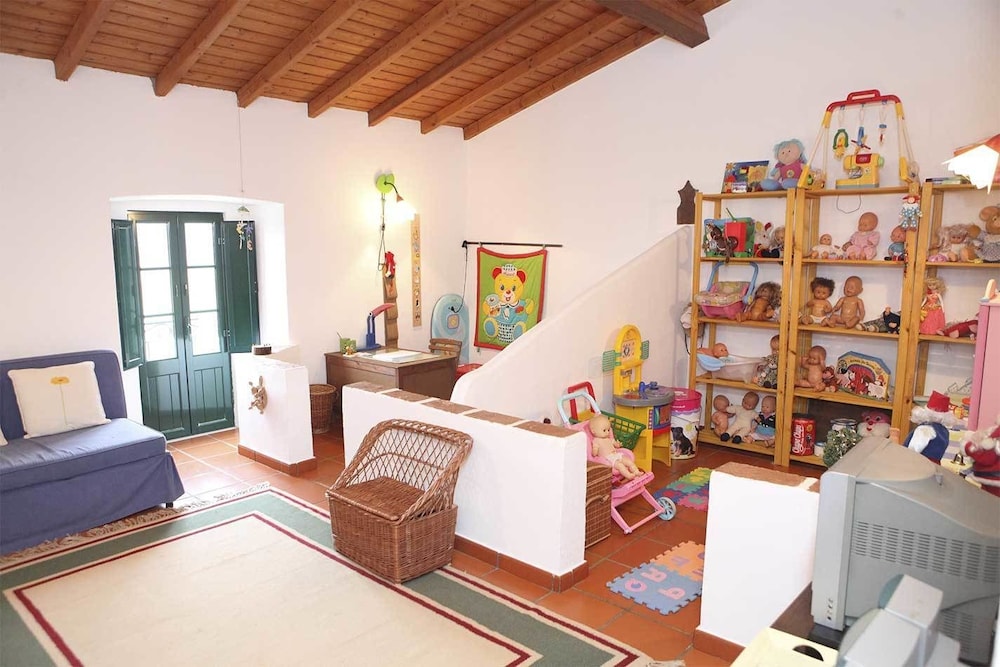 Horta da Roda - carbon neutral hotel in Unknown City