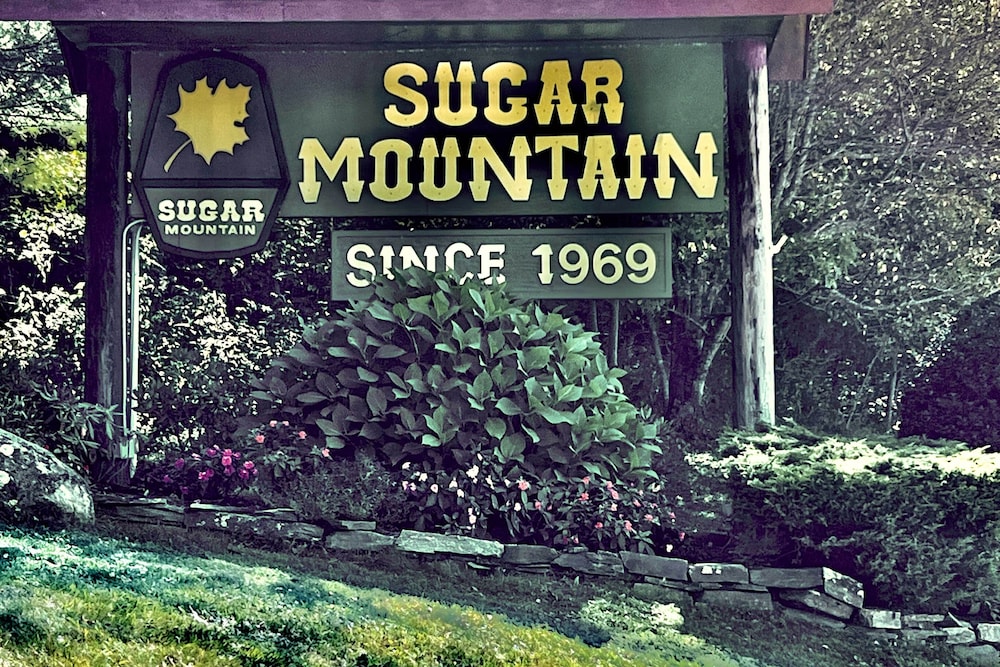 1 2 Mi to Sugar Mtn Resort Family Retreat - photo 17