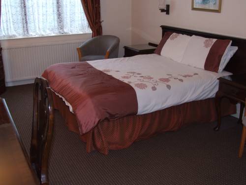Laburnum House Lodge — 4-Star Luxury Hotel in Highbridge, United Kingdom