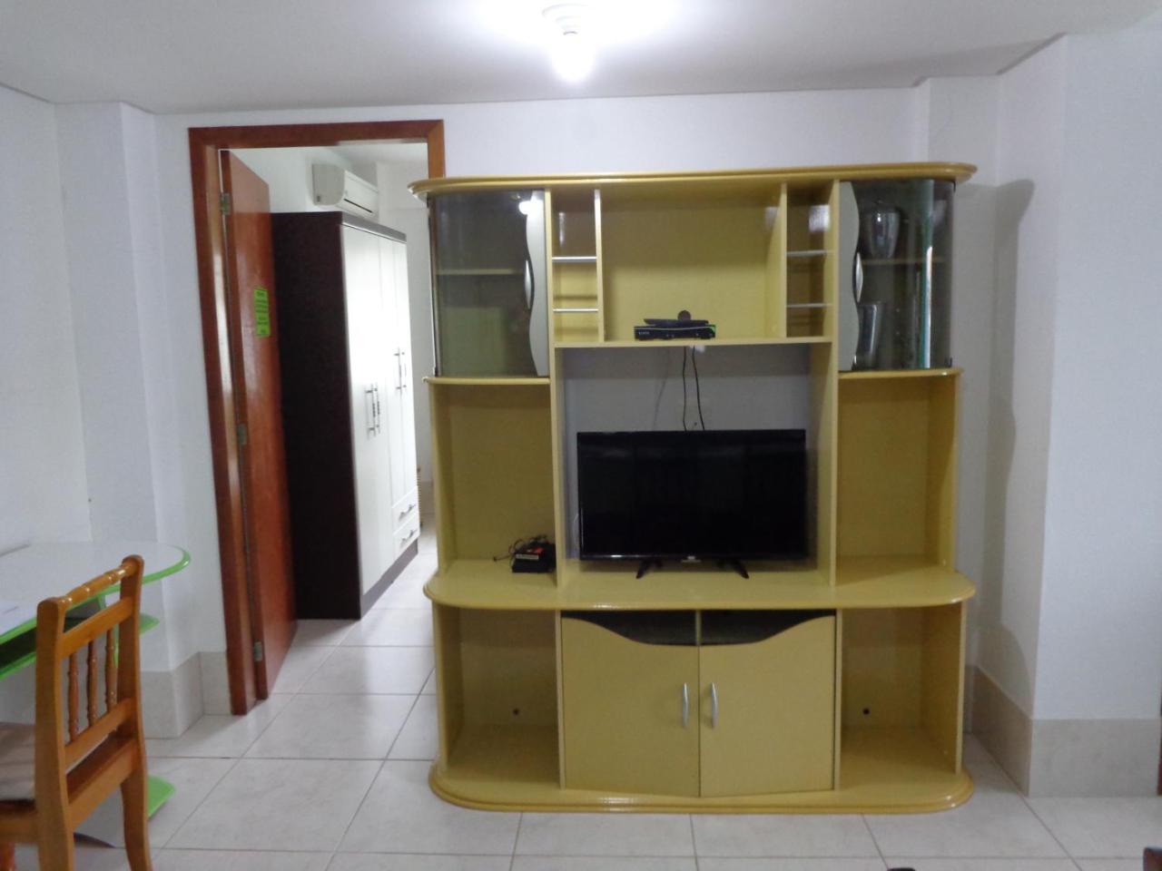 Praia de 4 Ilhas Apartamento 2 Quartos a 60m Da Praia 2 Ar Wifi