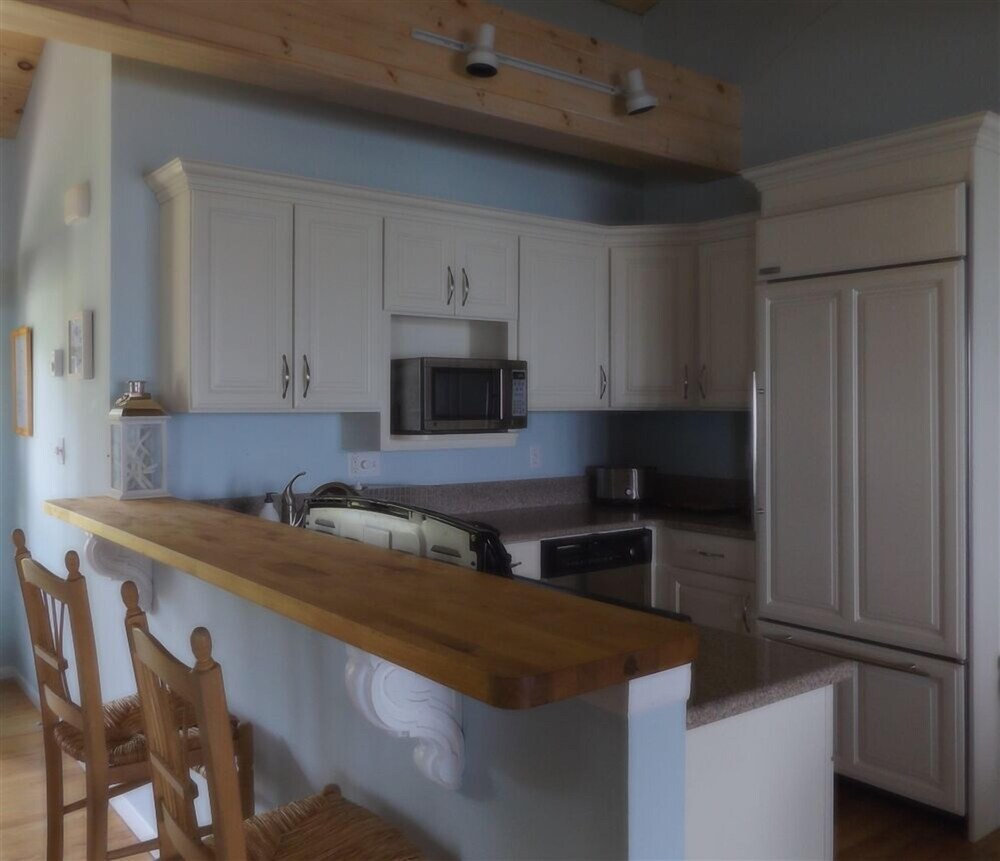 Dering Harbor Inn - photo 16