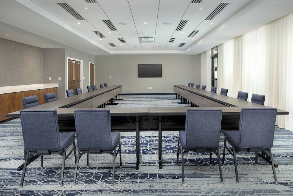 Courtyard by Marriott Indianapolis Plainfield - photo 32