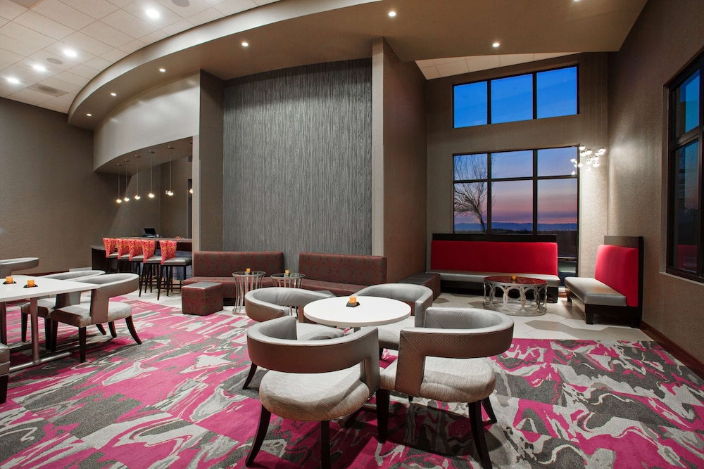 Hampton Inn & Suites Oakland Airport Alameda - photo 26