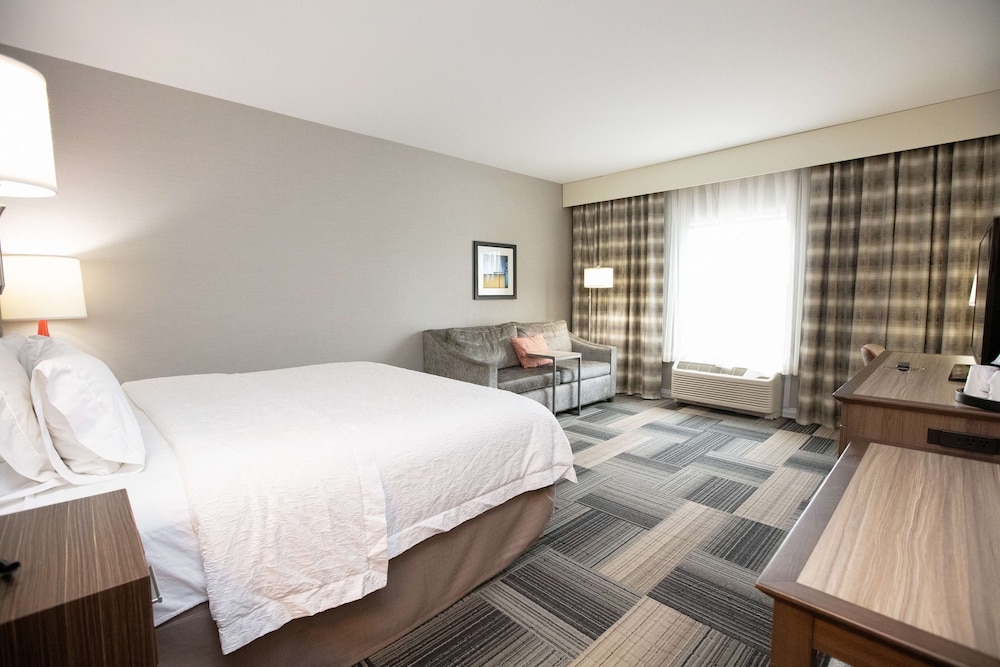 Hampton Inn Toledo Oregon - photo 10