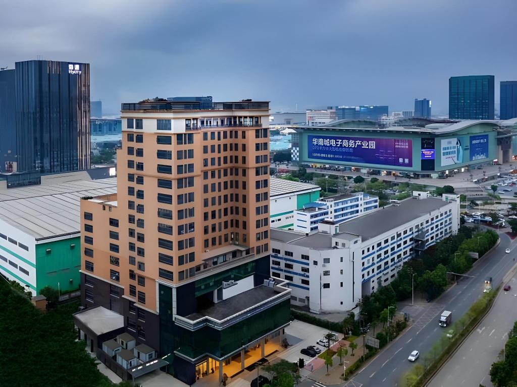 GreenTree Eastern Hotel Shenzhen Pinghu Huanan — 4-Star Luxury Hotel in Shenzhen, People's Republic of China