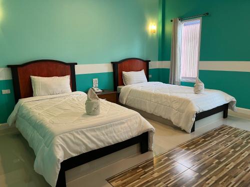 The Palm Resort — hotel in Nakhon Pathom