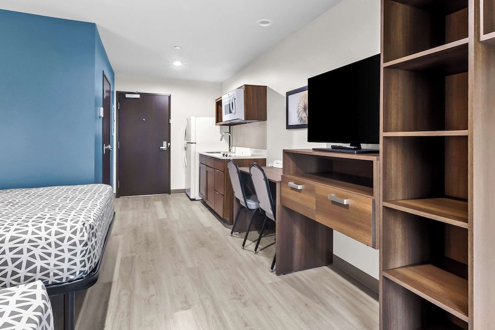 WoodSpring Suites South Houston Hobby - photo 31