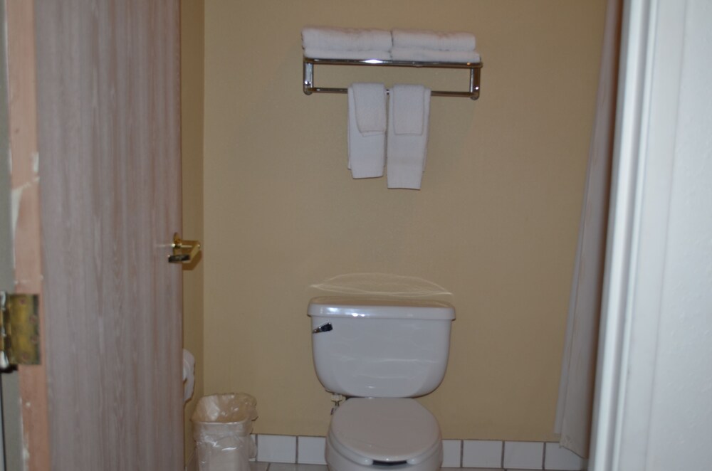 Quality Suites Abilene TX - photo 34