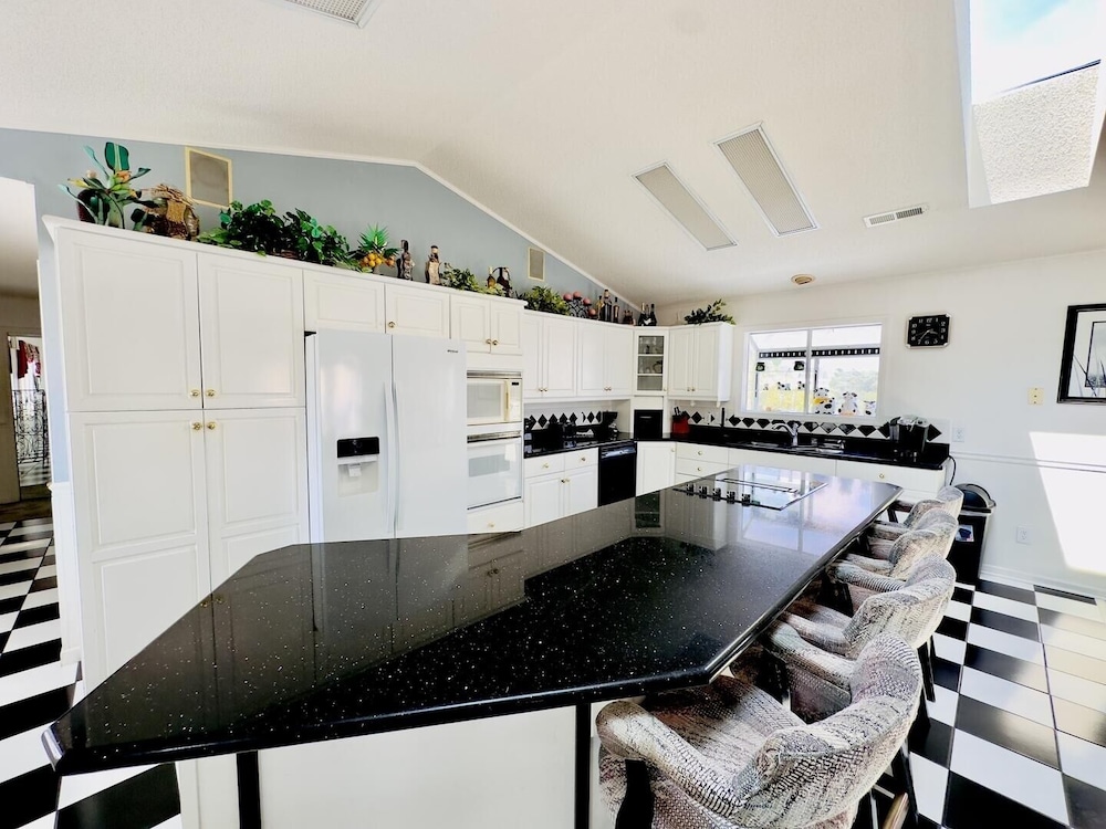 Grand Strand Resort Ph1 3 Bedroom Home by Redawning - photo 10