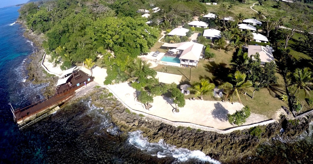 Island Magic Resort — 4-Star Luxury Hotel in Port-Vila, Vanuatu