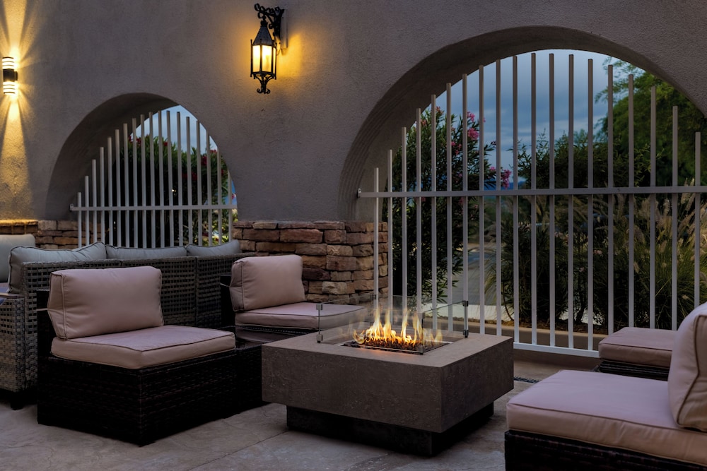 Hampton Inn & Suites by Hilton Mesquite - photo 49