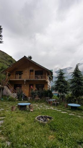 Alpine Homes by Kayal Wood — 5-Star Luxury Hotel in Kulu, India