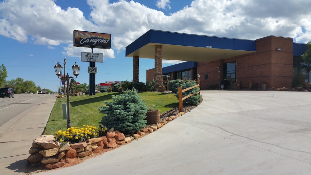 Inn at the Canyons - featured photo