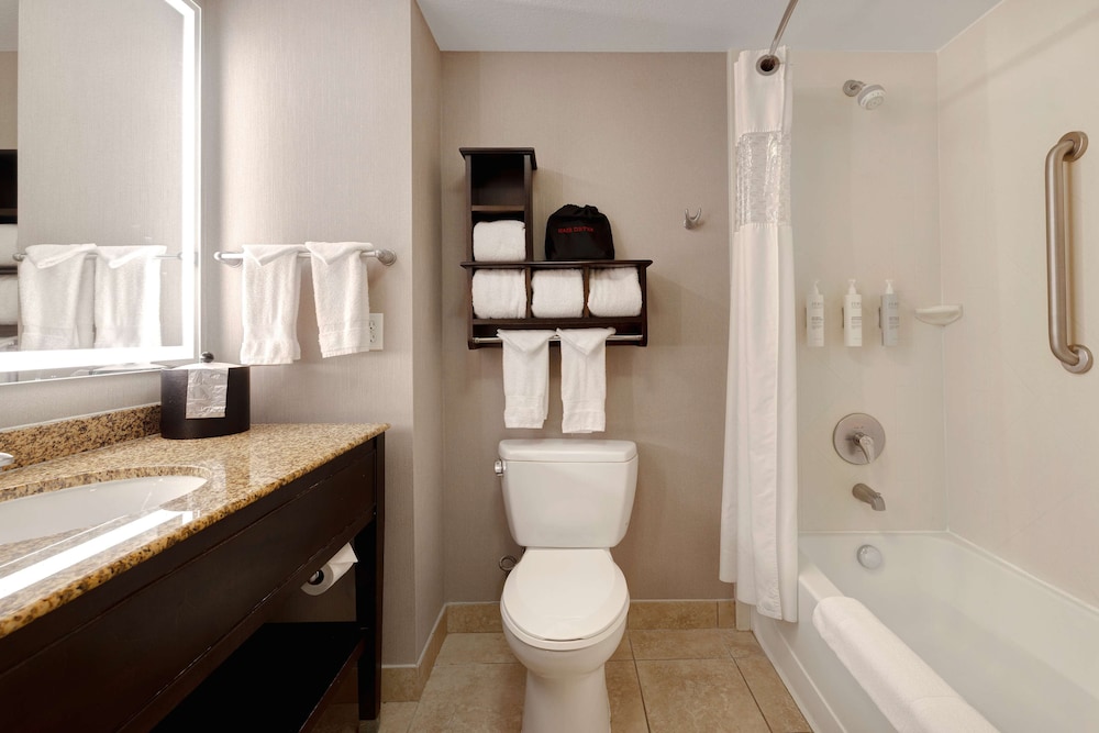 Hampton Inn & Suites San Luis Obispo - photo 36