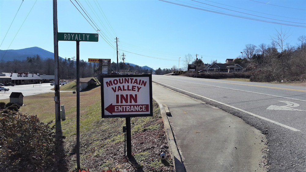 Mountain Valley Inn Dillard - photo 49