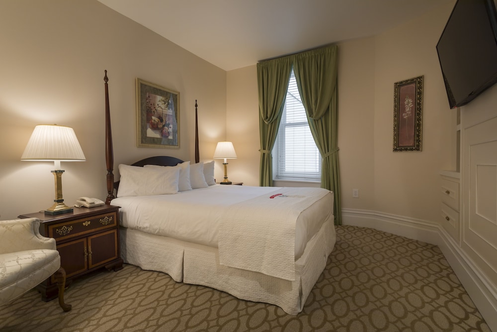 Perry Hotel - photo 7