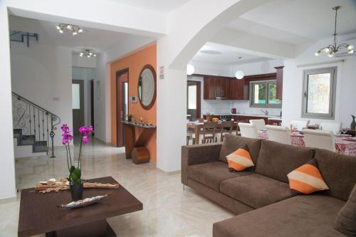 Stunning new Beach Front Villa 1st Line to the Beach Large Pool Wonderful Area