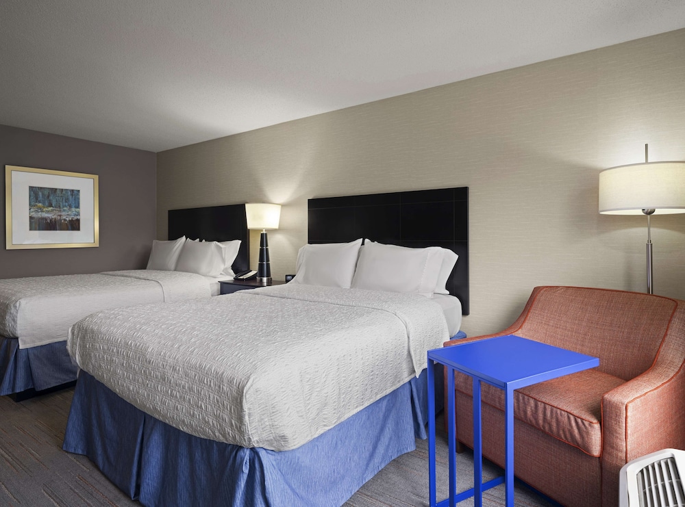 Hampton Inn & Suites Arundel Mills Baltimore - photo 26