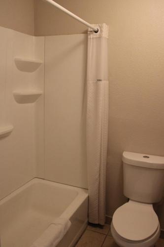 Flagstaff Motel - photo 10