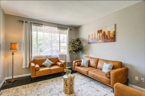 Near to DIA Airport retreat And 20 Min To Downtown Denver in Henderson, United States