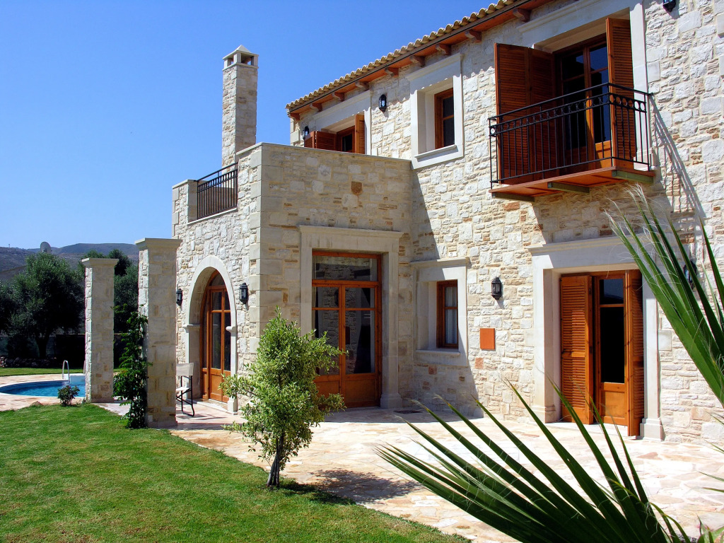 Hill Top House — 4-Star Luxury Hotel in Agia Triada, Greece