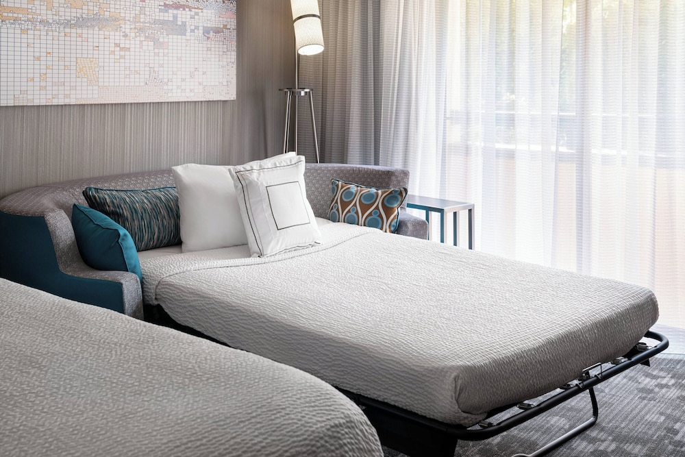 Courtyard by Marriott San Jose Cupertino - photo 10