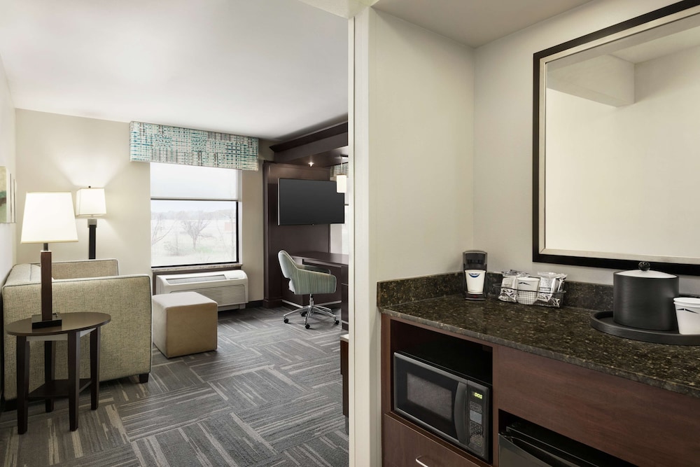 Hampton Inn New Albany - photo 34