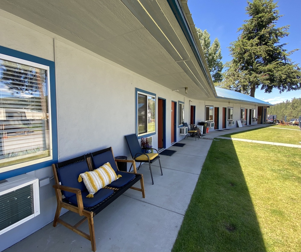Columbia Point Resort - photo 54