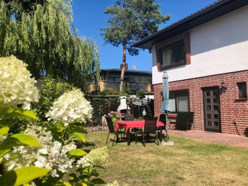 Anikas Ferienwohnung 1 — 4-Star Luxury Hotel in Wustrow, Germany