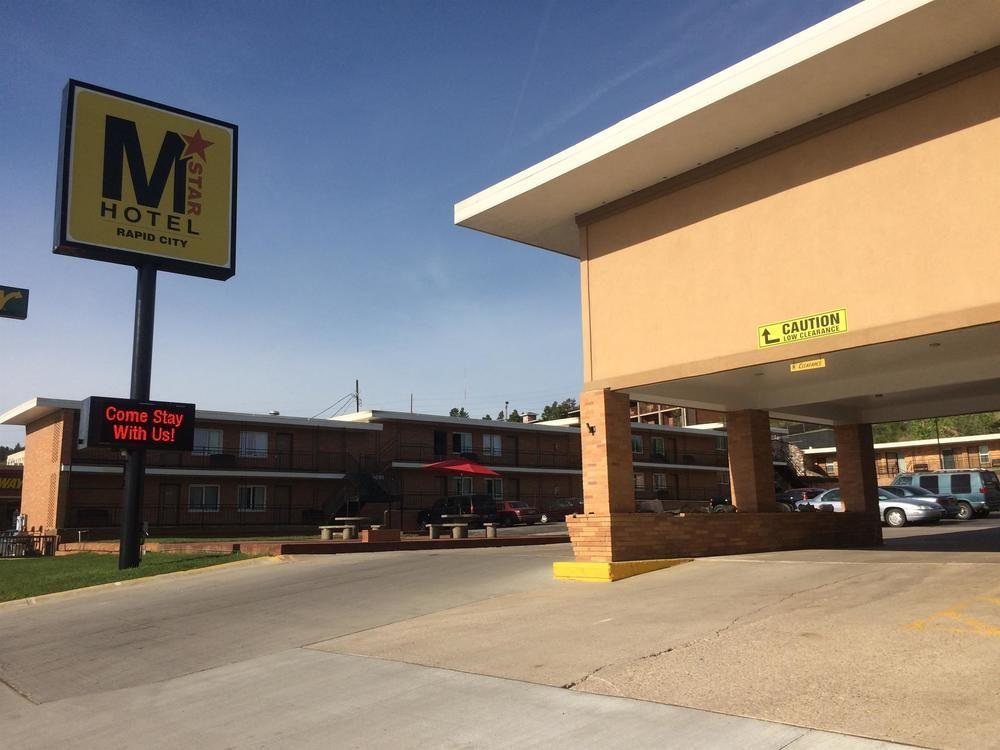 M Star Hotel Rapid City - photo 2