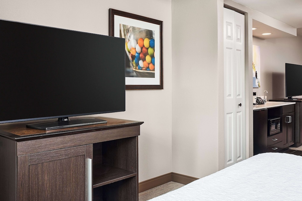 Hampton Inn & Suites Hershey Near The Park - photo 9