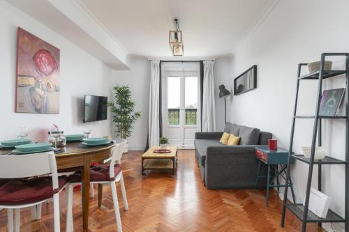 Apartamento con vistas al Parque del Retiro — 4-Star Luxury Hotel in Madrid, Spain