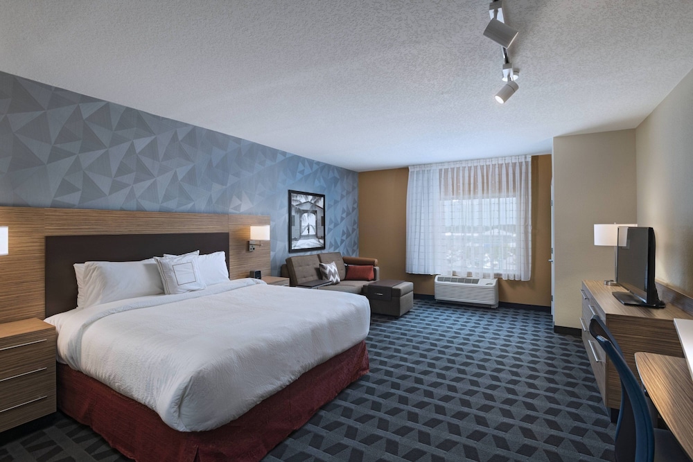 TownePlace Suites by Marriott Naples - photo 6