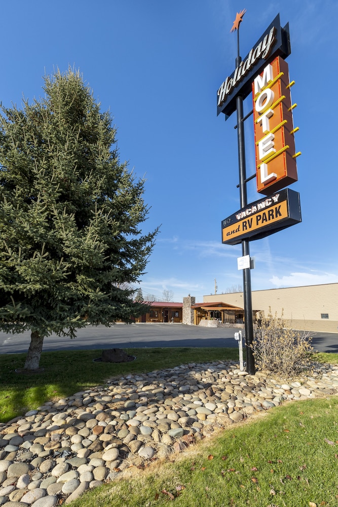 Holiday Motel and RV Park - photo 52