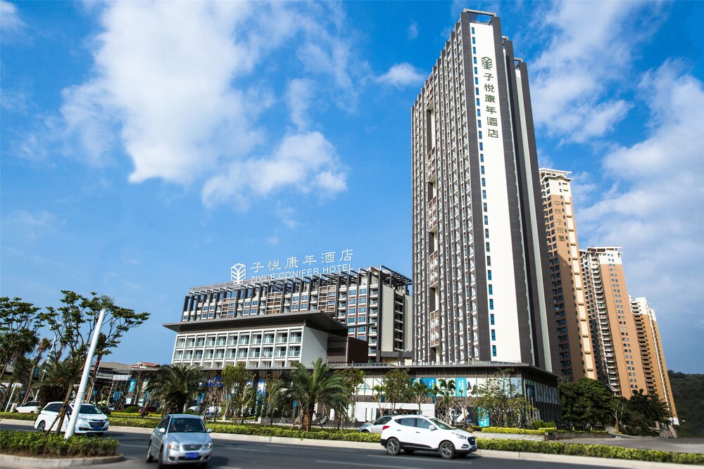 Ziyue Conifer Suite Hotel Sanya in Sanya, People's Republic of China