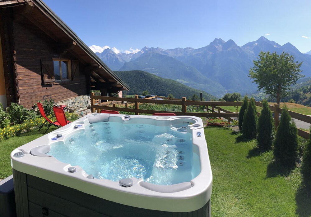 Chalet Saint Barthélemy Hotel in Nus, Italy