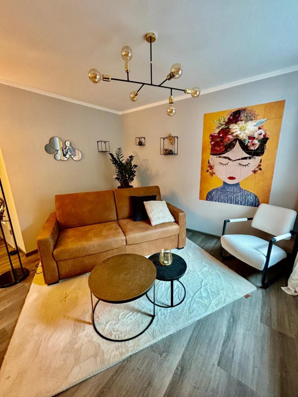 Stilvolle Einliegerwohnung Mit Boxspringbett — Babenhausen — photo 3