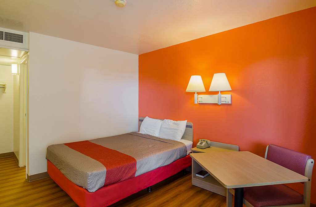 Motel 6 Laramie WY - photo 9